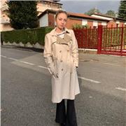 Diplomata in un liceo linguistico, attualmente iscritta a un corso di laurea in economia. Offro lezioni di inglese, spagnolo, francese e matematica